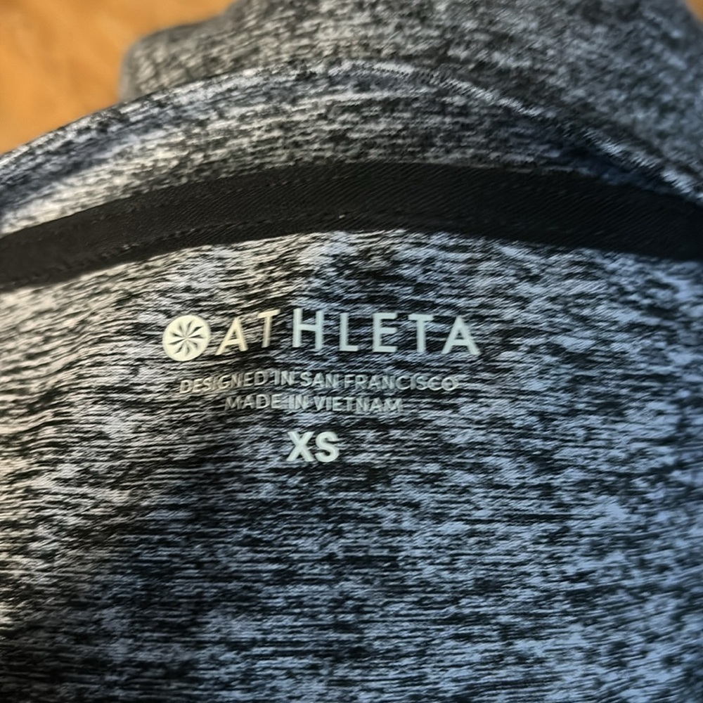 Athleta Top - Picture 4 of 4